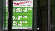 Ein Plakat wirbt für das Literaturfestival Harbour Front in Hamburg. © Screenshot 