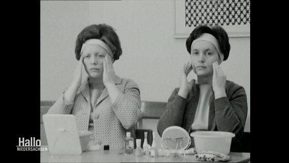 Archivbild aus dem Beginn der Volkshochschulen. © Screenshot 