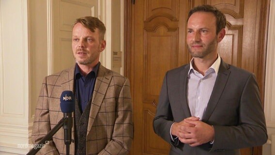 Der bildungspolitische Sprecher Enrico Schult und der Fraktionsvorsitzende Nikolaus Kramer. © Screenshot 