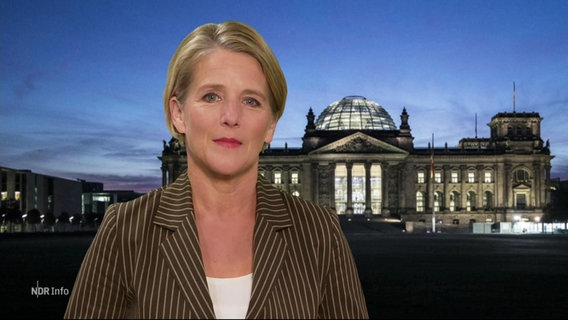 Die Journalistin Kerstin Dausend berichtet live aus Berlin. © Screenshot 