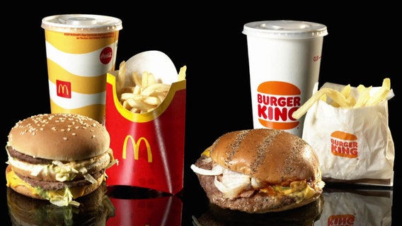 Verschiedenes Fastfood der Marken McDonalds und Burger King © Screenshot 