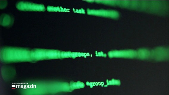 Grüne Programmierung auf einem Monitor. © Screenshot 