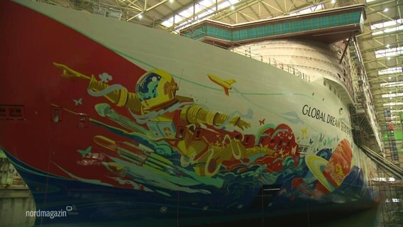 Das  Schiff "Global Dream" in einer Werft. © Screenshot 