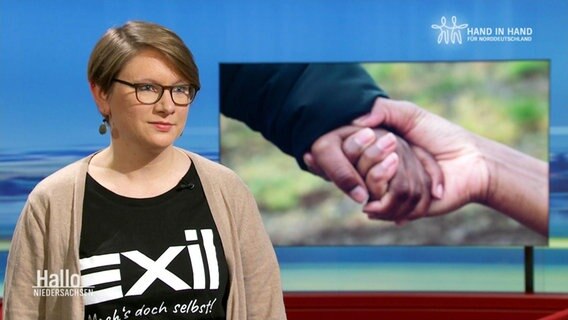 Lara Benteler vom Verein Exil e.V. Osnabrück im Studio © Screenshot 