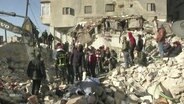 Zerstörte Häuser nach einem Erdbeben in der Türkei © Screenshot 