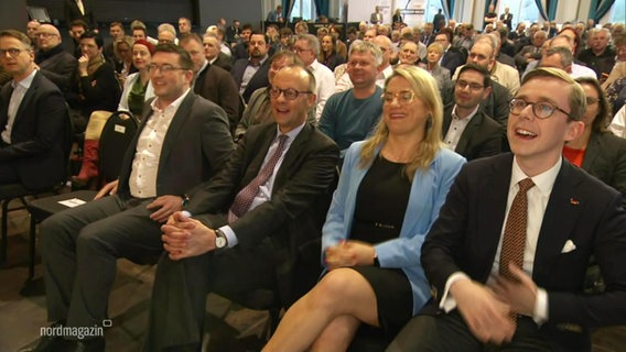 CDU-Vorsitzender Friedrich Merz bei der Regionalkonferenz seiner Partei in Listow. © Screenshot 
