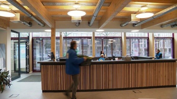 Eingangsbereich der Bahnhofsmission am Hamburger Hauptbahnhof © Screenshot 