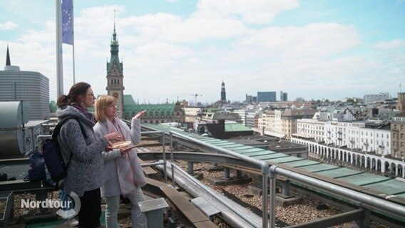 Blick über die Dächer Hamburgs. © Screenshot 