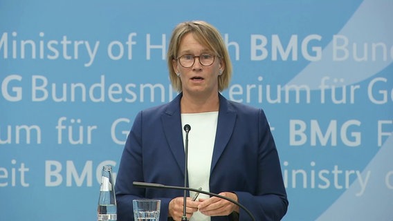 Hamburgs Sozialsenatorin Melanie Schlotzhauer (SPD). © Screenshot 