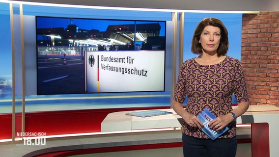 Nachrichtensprecherin Sandrine Harder moderiert Niedersachsen. © Screenshot 