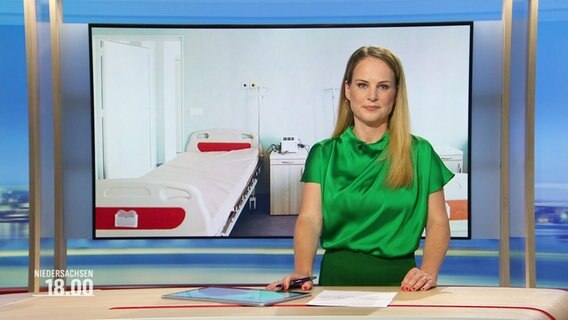 Tina Hermes moderiert Niedersachsen 18.00. © Screenshot 