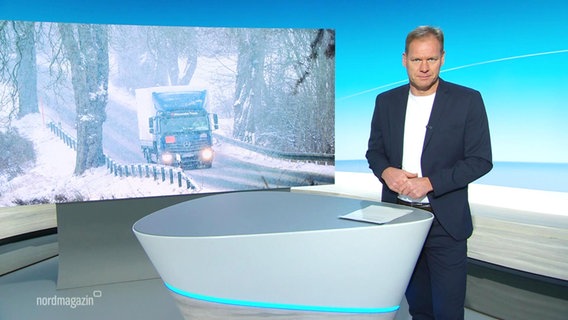 Thilo Tautz moderiert das Nordmagazin. © Screenshot 