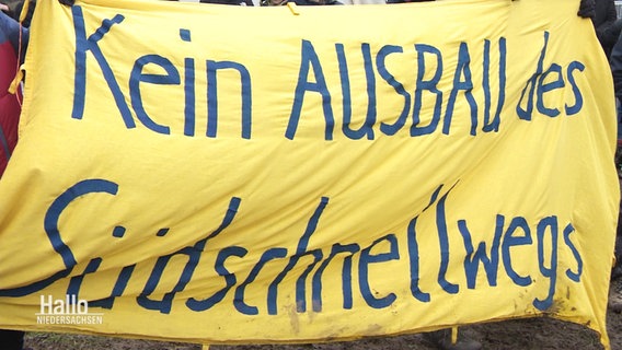 Ein Protestplakat gegen den Südschnellweg-Ausbau. © Screenshot 
