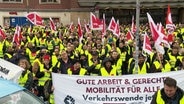 Busfahrerinnen und Busfahrer demonstrieren in Kiel. © Screenshot 