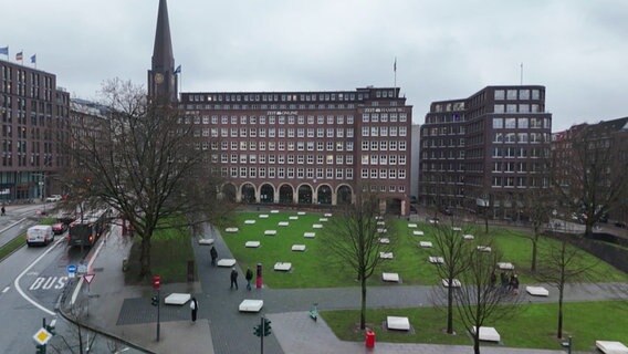 Blick auf den Domplatz in Hamburg. © Screenshot 