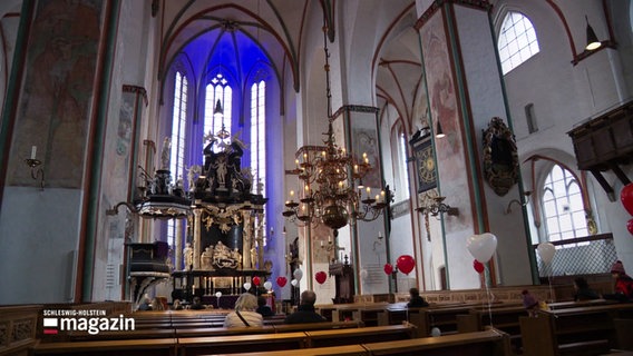 Blick in das Kirchenschiff der Lübecker St.Jakobi-Kirche © Screenshot 