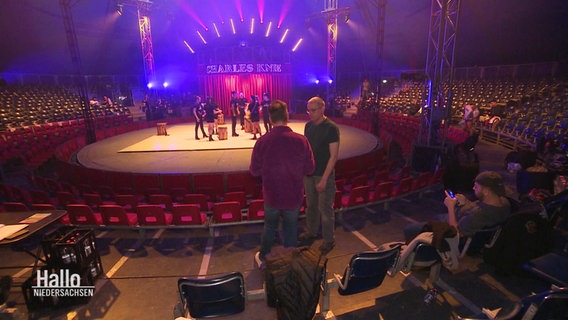 Der Zirkus Charles Knie probt für den Saisonbeginn. © Screenshot 