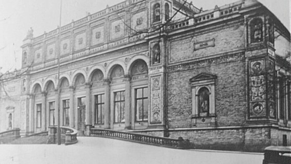 Schwarz-Weiß-Zeichnung der Hamburger Kunsthalle Schwarz-Weiß-Zeichnung der Hamburger Kunsthalle