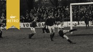 Seitfallzieher im Fußball Oberligaspiel Göttingen 05 - VfB Lübeck 1965  