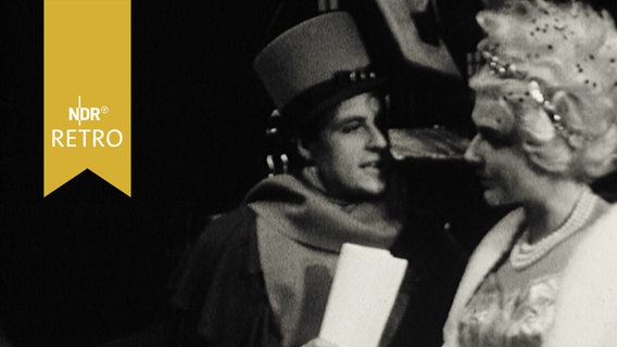 Schauspieler aus "Die Schneekönigin" im Gespräch bei einer Probe (1961)  