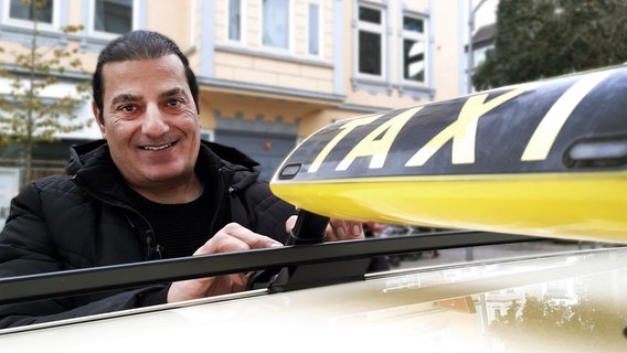 Ahmed Kamran fährt seit drei Jahren Taxi. © NDR/Kamera Zwei 