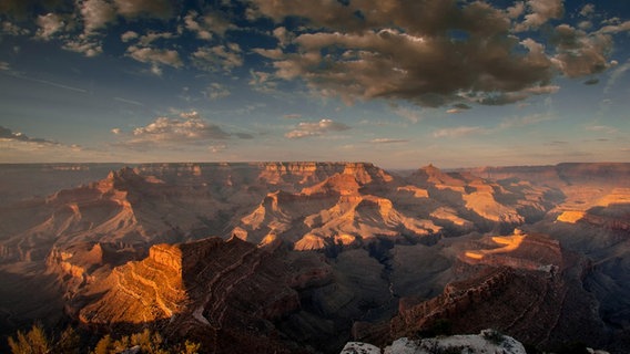 Der Grand Canyon ist eines der bekanntesten Naturwunder. Man kann ihn sogar aus dem Weltall sehen. © NDR/Doclights GmbH/Robert Morgenstern 
