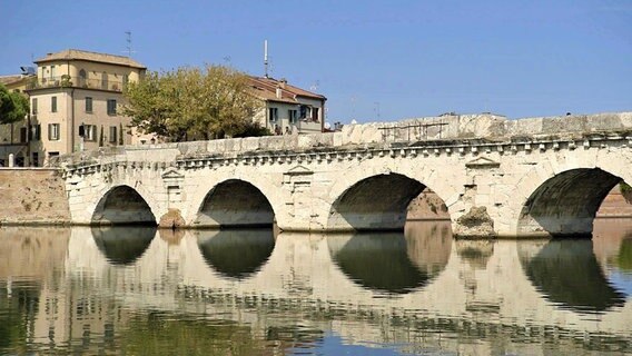 Die Tiberius-Brücke in Rimini © NDR/nonfictionplanet/Forian Melzer 