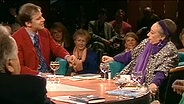 Lotti Huber im Gespräch mit Talkmaster Hubertus Meyer-Burckhardt am 14.04.1995. © NDR Fernsehen 