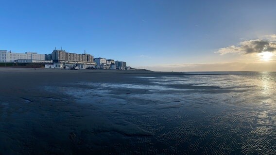 Leere Strände auf der Insel Borkum © NDR / Bertram Havemann 