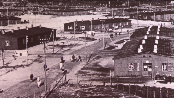 Eine historische Aufnahme zeigt das Flüchtlingslager Oksböl von oben. © Flugt Museum Oksbøl 