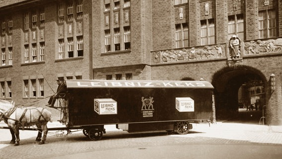Bahlsen-Lastzug um 1912. © NDR/doc.station GmbH/Bahlsen 