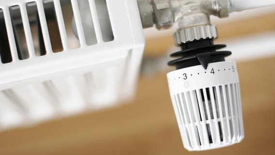 Der Thermostat einer Zentralheizung. Der Thermostat einer Zentralheizung. © colourbox Foto: -