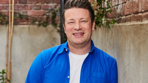 Star-Koch Jamie Oliver © 2021 Jamie Oliver Enterprises Ltd. Photography; Paul Stuart Foto: Paul Stuart
