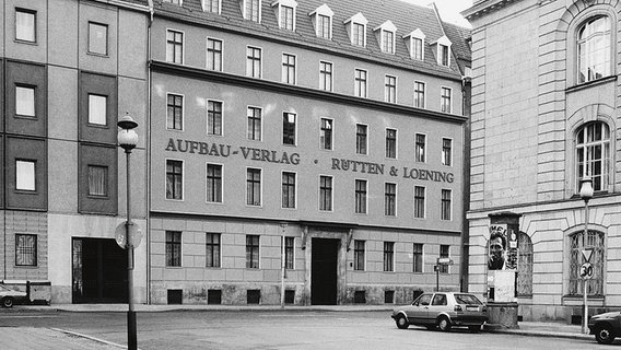 Sitz des Aufbau Verlags in der Französischen Straße in Berlin nach den Renovierung 1990. © Aufbau Verlag 