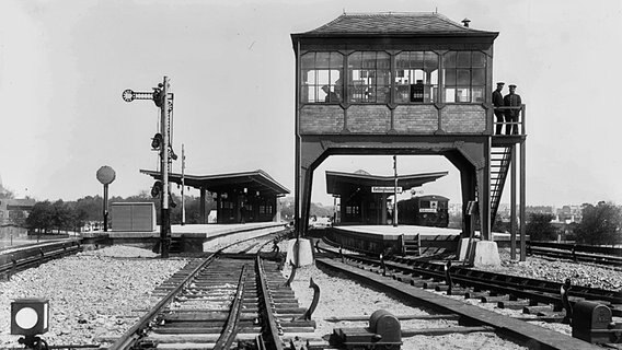 Historisches Foto vom Bahnhof Kellinghusenstraße © Hochbahn Hamburg 