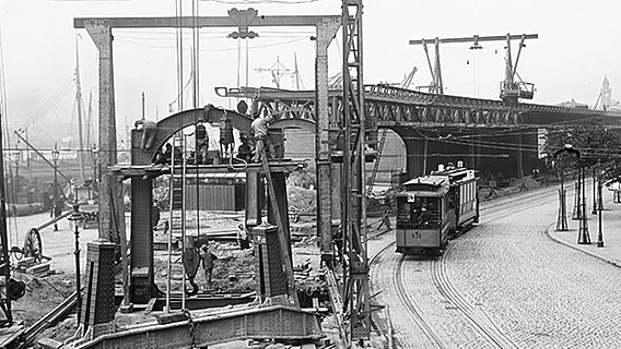 Bau des Hochbahnviadukts am Johannisbollwerk © Hochbahn Hamburg 