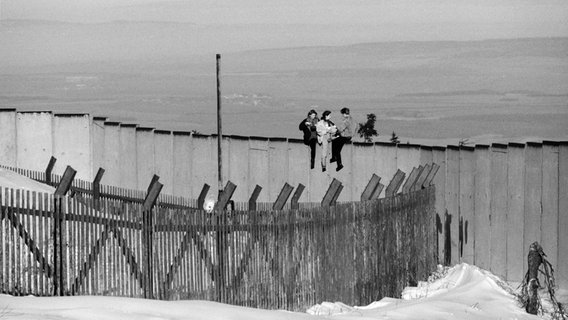 Mauerfall im Dezember 1989 im Harz © Hansjörg Hörseljau 