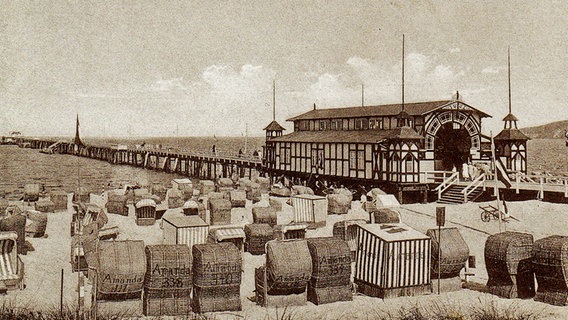 Aufnahme der Binzer Seebrücke aus dem Jahr 1905 © dpa-Bildfunk Foto: Sammlung Dr. Harald Jatzke