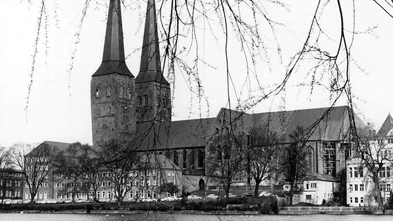 Der Dom zu Lübeck im Jahr 1967. © picture alliance / dpa 
