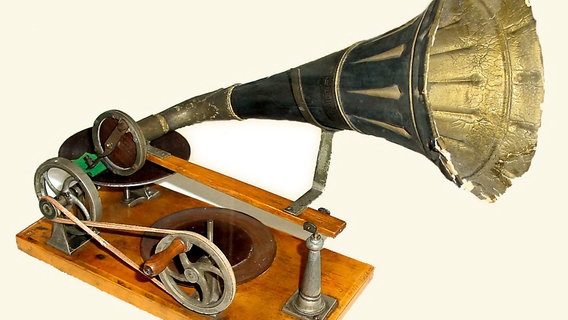 Trichtergrammophon aus Emil Berliners erster Serie © Deutsche Grammophon GmbH 
