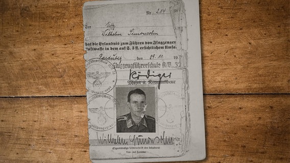 Ein Luftwaffendokument von Wilhelm Simonsohn aus Hamburg aus dem Zweiten Weltkrieg. © Privat 