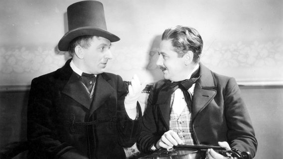 Theo Lingen in dem Film "Petersburger Nächte" von 1934 - mit Paul Hörbiger. Theo Lingen in dem Film "Petersburger Nächte" von 1934 - mit Paul Hörbiger. © picture-alliance / akg-images Foto: -
