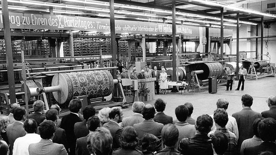 Feierlichkeiten bei der Teilinbetriebnahme des Teppichwerkes in Malchow am 20. August 1980. © Inselstadt Malchow / Bernd Lasdin 