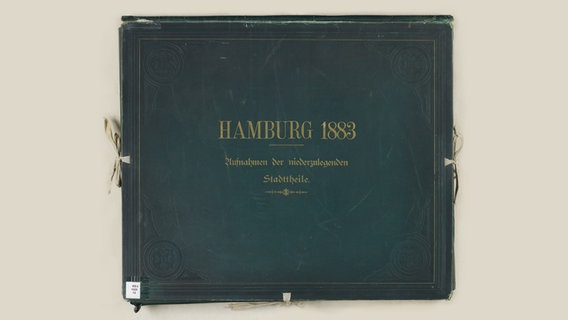 Das Mappenwerk "Hamburg 1883. Aufnahmen der niederzulegenden Stadttheile" mit Fotos von Georg Koppmann © Creative Commons Lizenz BY-SA 4.0 Foto: Georg Koppmann