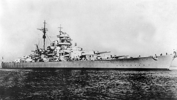 Undatierte Aufnahme des deutschen Schlachtschiffs "Bismarck". © dpa - Bildarchiv 