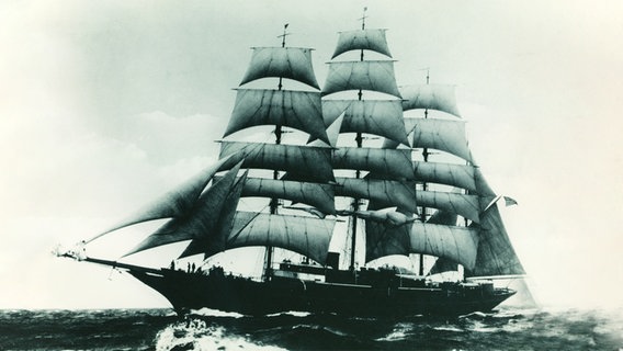 Die "Sea Cloud" unter vollen Segeln in den 1930er Jahren © Sea Cloud Cruises 