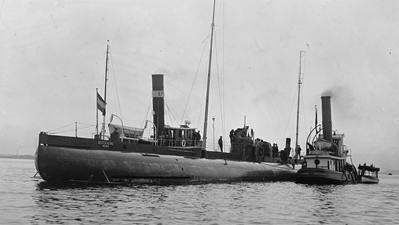 Das Fracht-U-Boot "Deutschland" 1916 vor Baltimore. © Harris & Ewing Collection/Library of Congress 