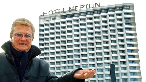"Hotelier des Jahres" Klaus Wenzel © picture-alliance / ZB Foto: Bernd Wüstneck