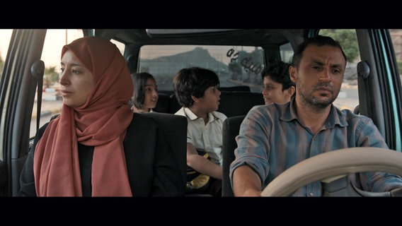 Szene aus dem Film "Al Murhaqoon" © Adenium Productions 