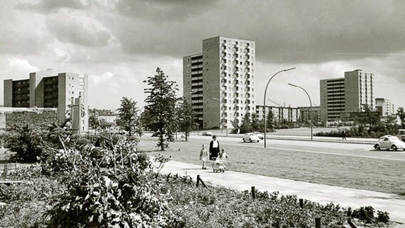 Neu-Altona, Wohnhochhäuser der Neuen Heimat, Entwuf Ernst May © Akademie der Künste Foto: Benecke, Hamburger Architekturarchiv